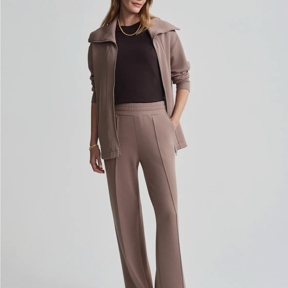 Varley sweat suit